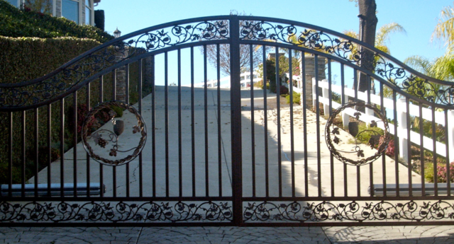 Roberts Iron Works - Hand Forged Iron Gate D7